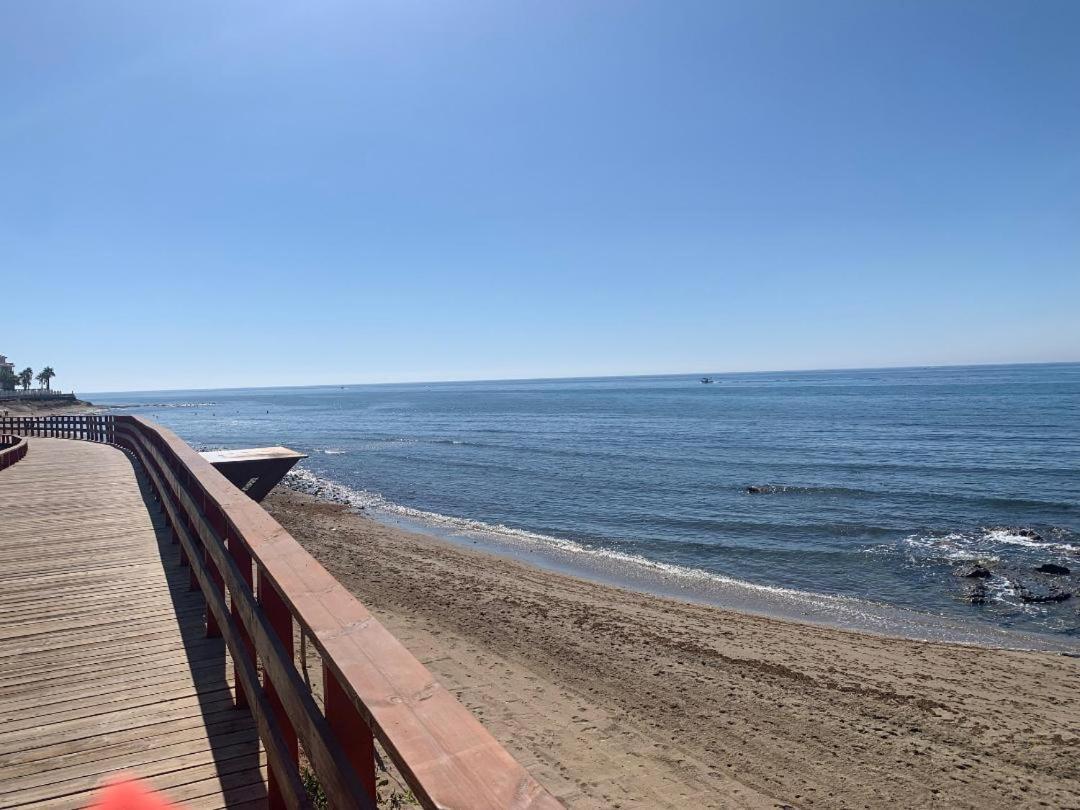 Lovely Beachfront Apartment In Calahonda Sitio de Calahonda 외부 사진